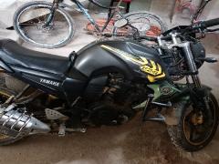 Yamaha FZs